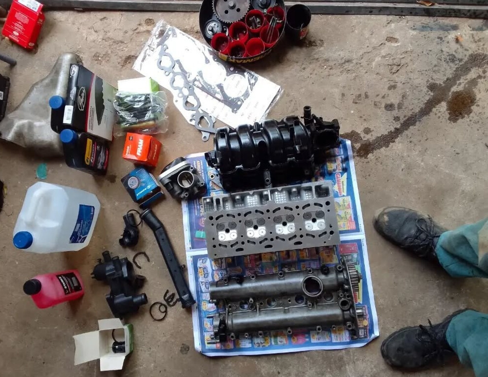 Manutenção de motor na R18 Performance