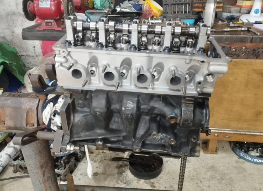 Manutenção de motor na R18 Performance